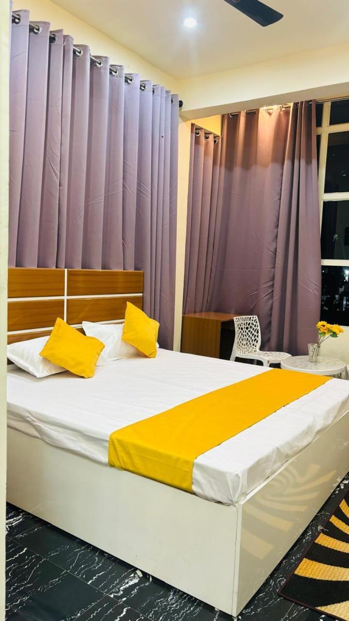 Himalaya Inn Guest House فاراناسي المظهر الخارجي الصورة