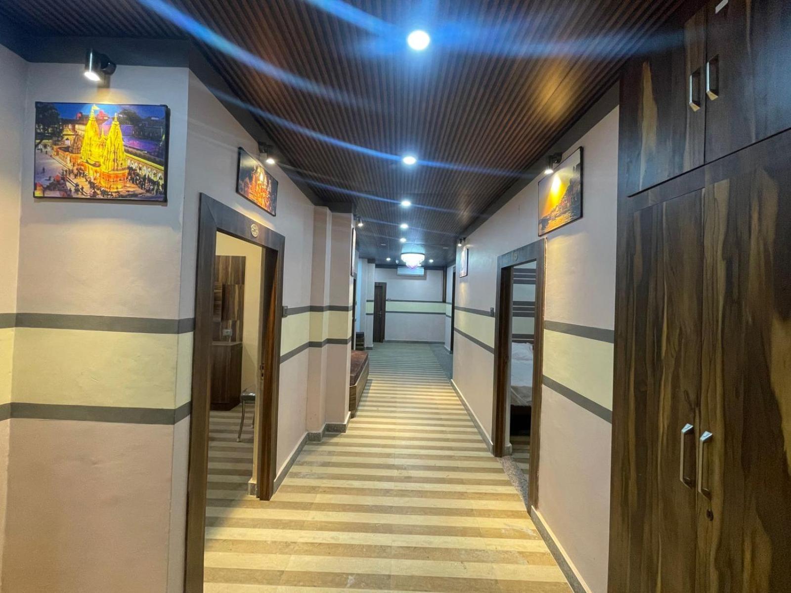 Himalaya Inn Guest House فاراناسي المظهر الخارجي الصورة